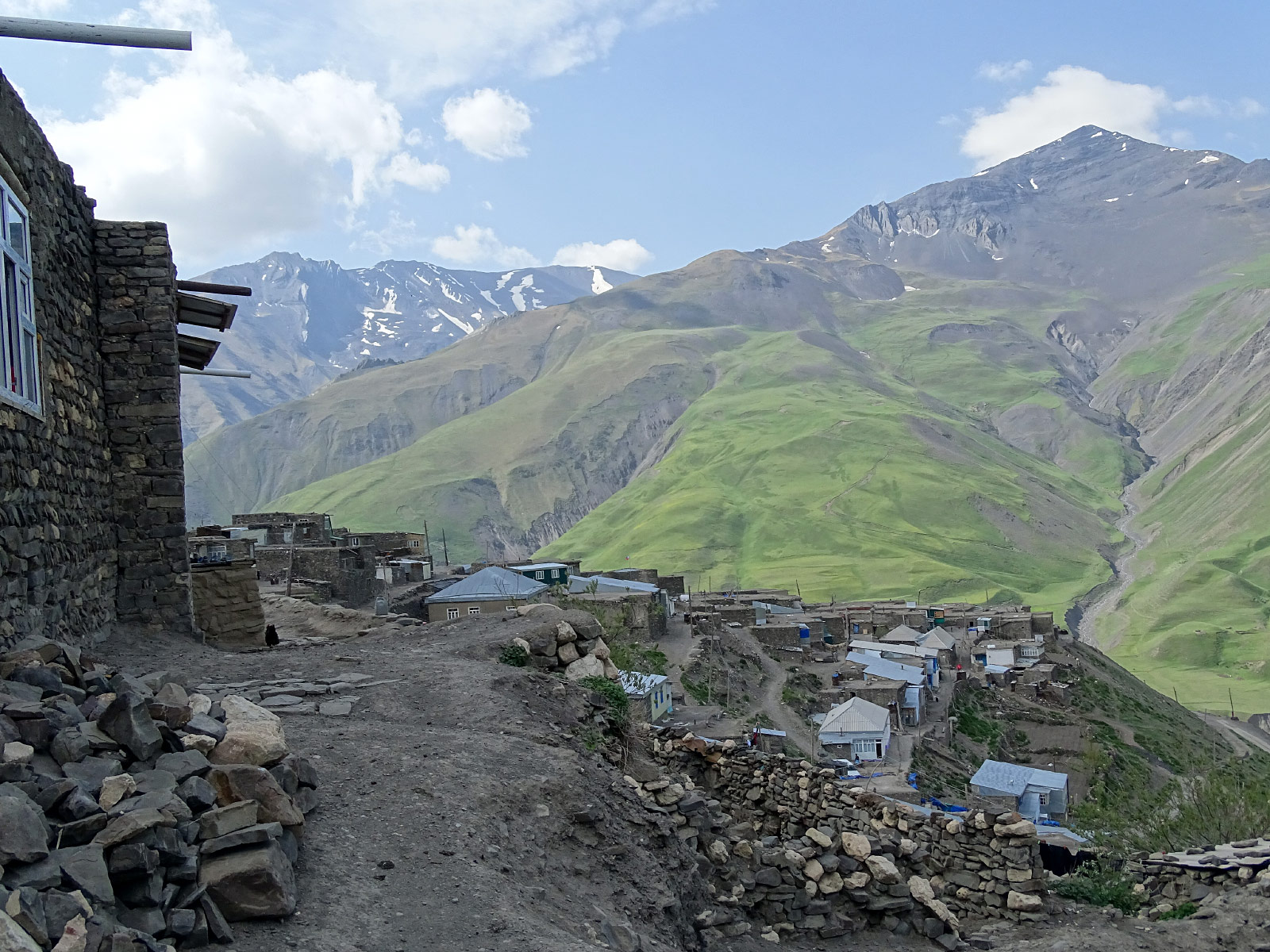 Xinaliq (Photo license: CC BY 2.0)